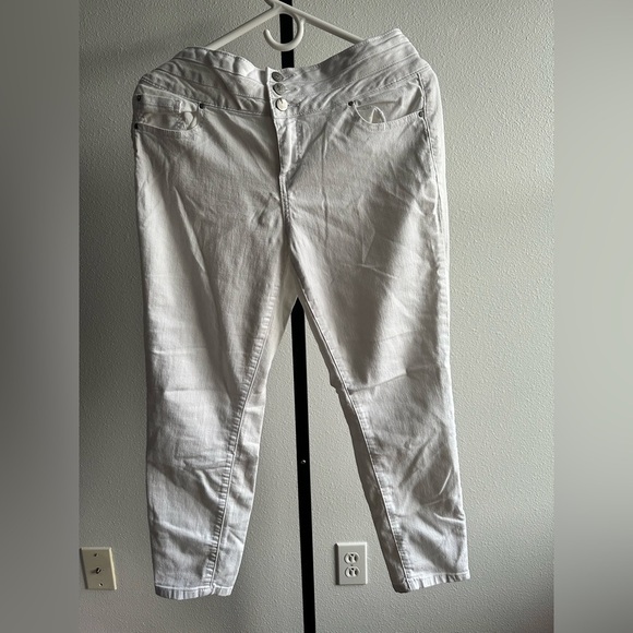 Stylish White High-Waisted Pants size 10 - Picture 1 of 3